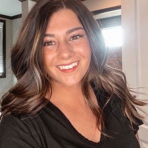 Meet your Posher, Brittany